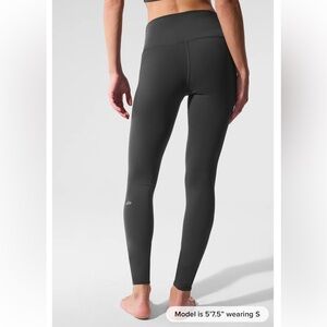 Alo Highwaist Airbrush Leggings